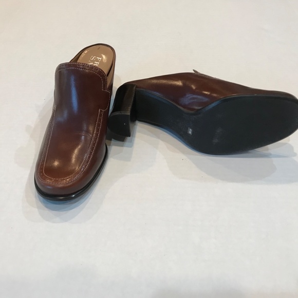 Franco Sarto brown leather mules. - Picture 5 of 5